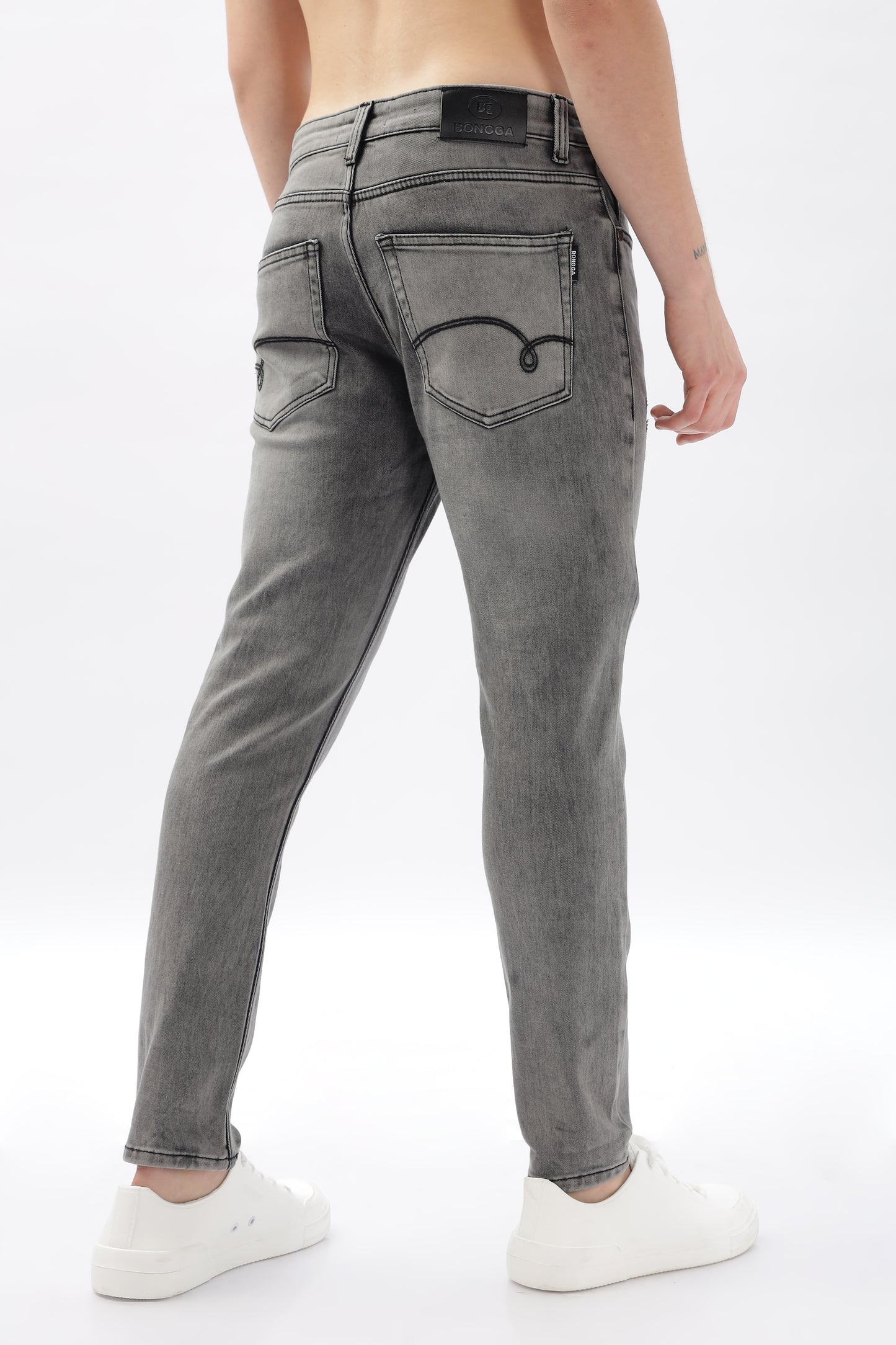 Grey Distressed Skinny Fit Jeans